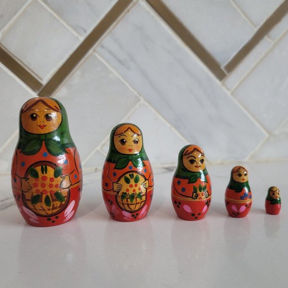russian nesting doll set of 5. nesting dolls, floral green yellow red - Picture 1 of 5
